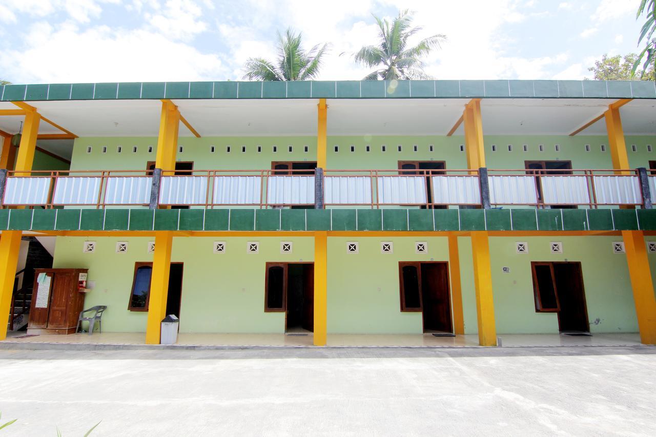 Losmen Alden Kretek Exterior photo